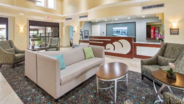 Best Western Plus Deerfield Beach Hotel & Suites image 9
